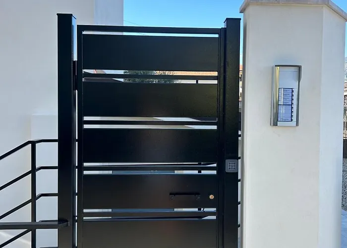 Ponente Blue Appartamenti, 1 Daire *